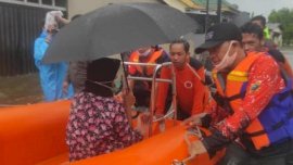 BPBD Gowa Evakuasi 16 Orang Terdampak Banjir di Somba Opu