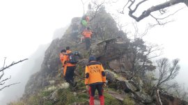 Tim SAR Mulai Evakuasi Pendaki yang Jatuh di Jurang