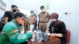 Lindungi Masyarakat dari Covid-19, Pemkab Gowa Gandeng Grab Indonesia Lakukan Vaksin