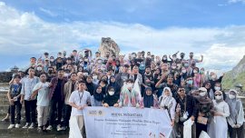 Mahasiswa Modul Nusantara Aksi Bersih di Buntu Burake