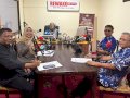 FOTO: Kadiskominfo-SP Gowa dan Kabag Organisasi jadi Narsum di Talkshow Radio Rewako 