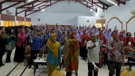 Cegah Penipuan dan Hoaks, Mafindo Makassar Gelar Akademi Digital Lansia